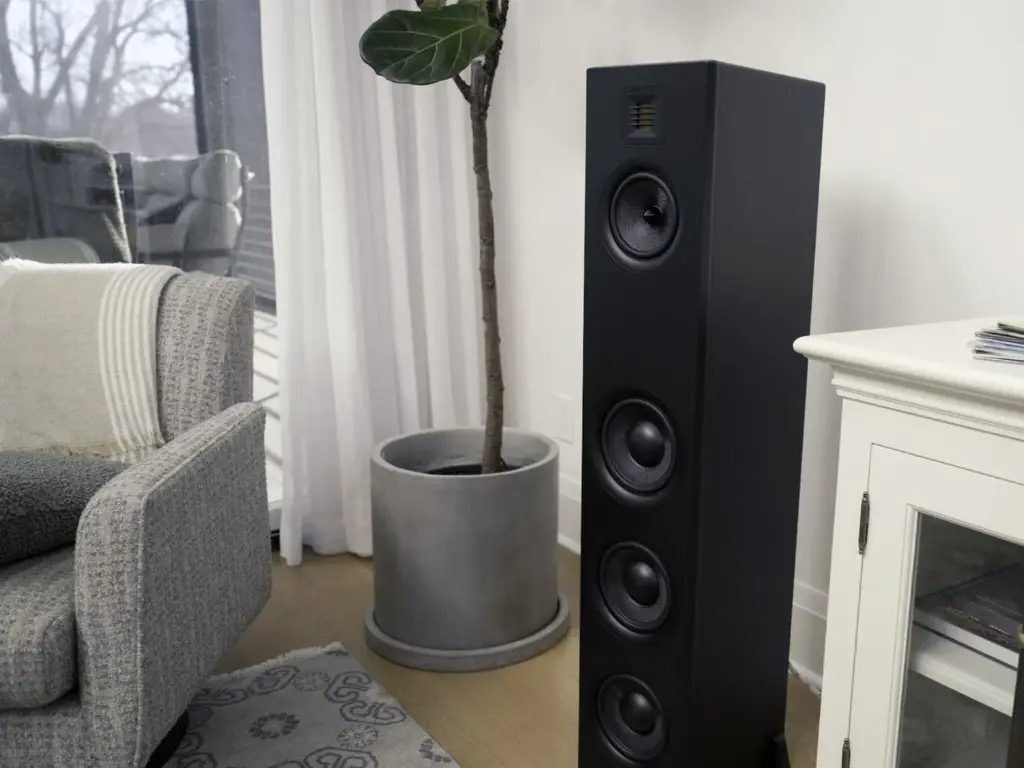 Emotiva XT2 Living room.webp