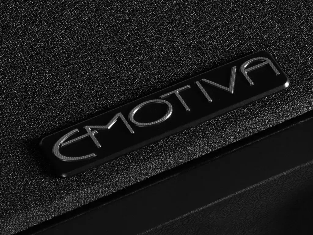 Emotiva XT2_Emblem.webp