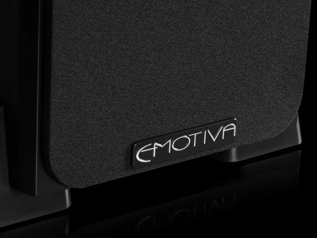 Emotiva XT1_Emblem.webp