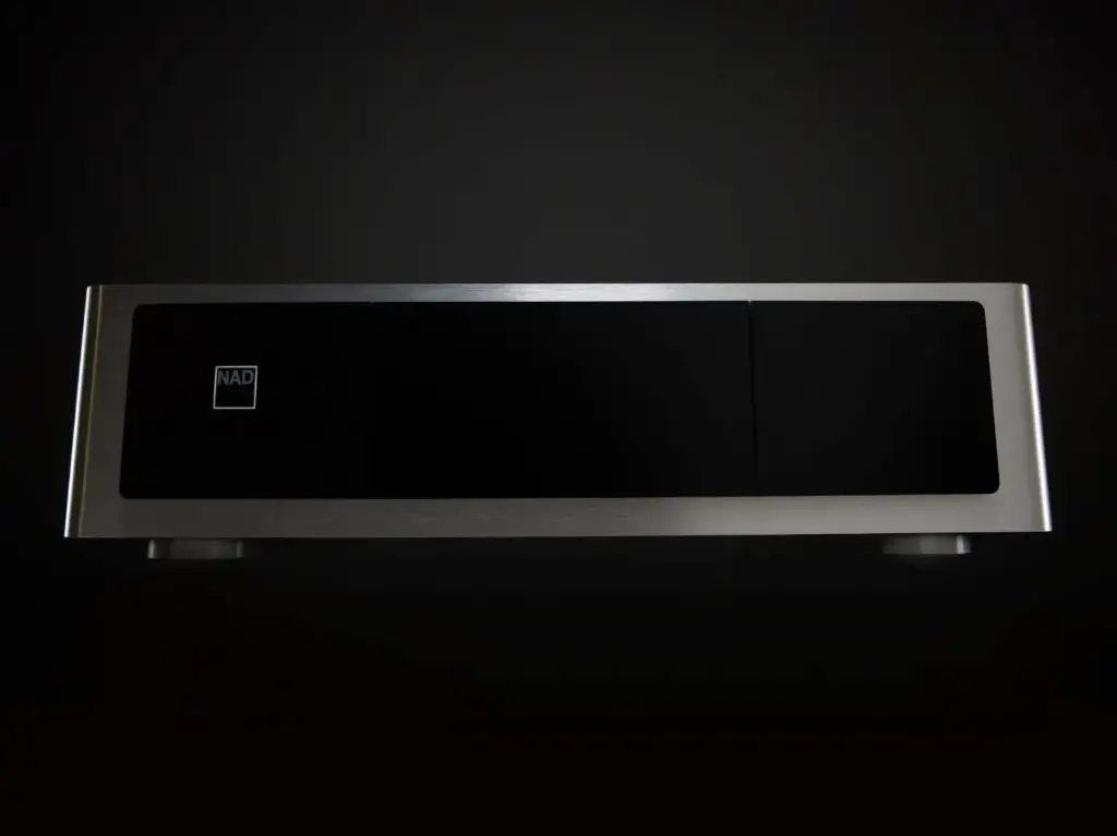 NAD M23 Stereo Power Amplifier 2x200W into 8 ohms